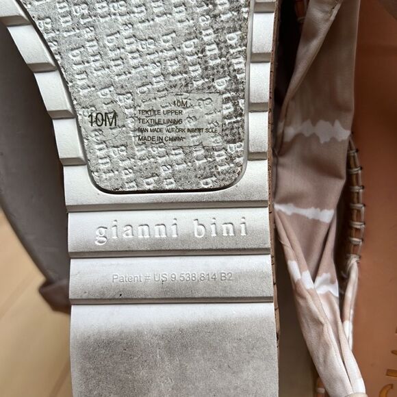 Women's Espadrille Platforms Gianni Bini Sandals Lace Up Ribbon Tie Tan Size 10 - Picture 4 of 5